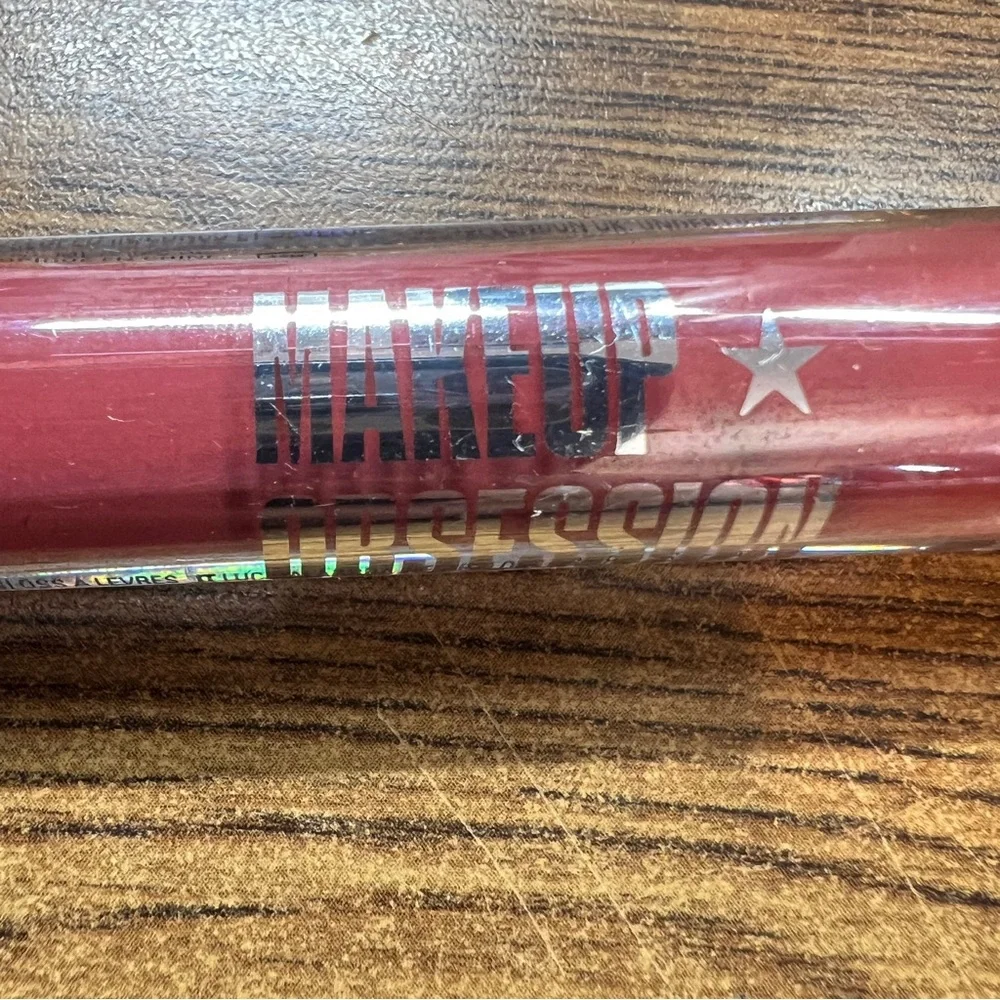 Revolution Makeup Obsession “Captivated” Lip Gloss